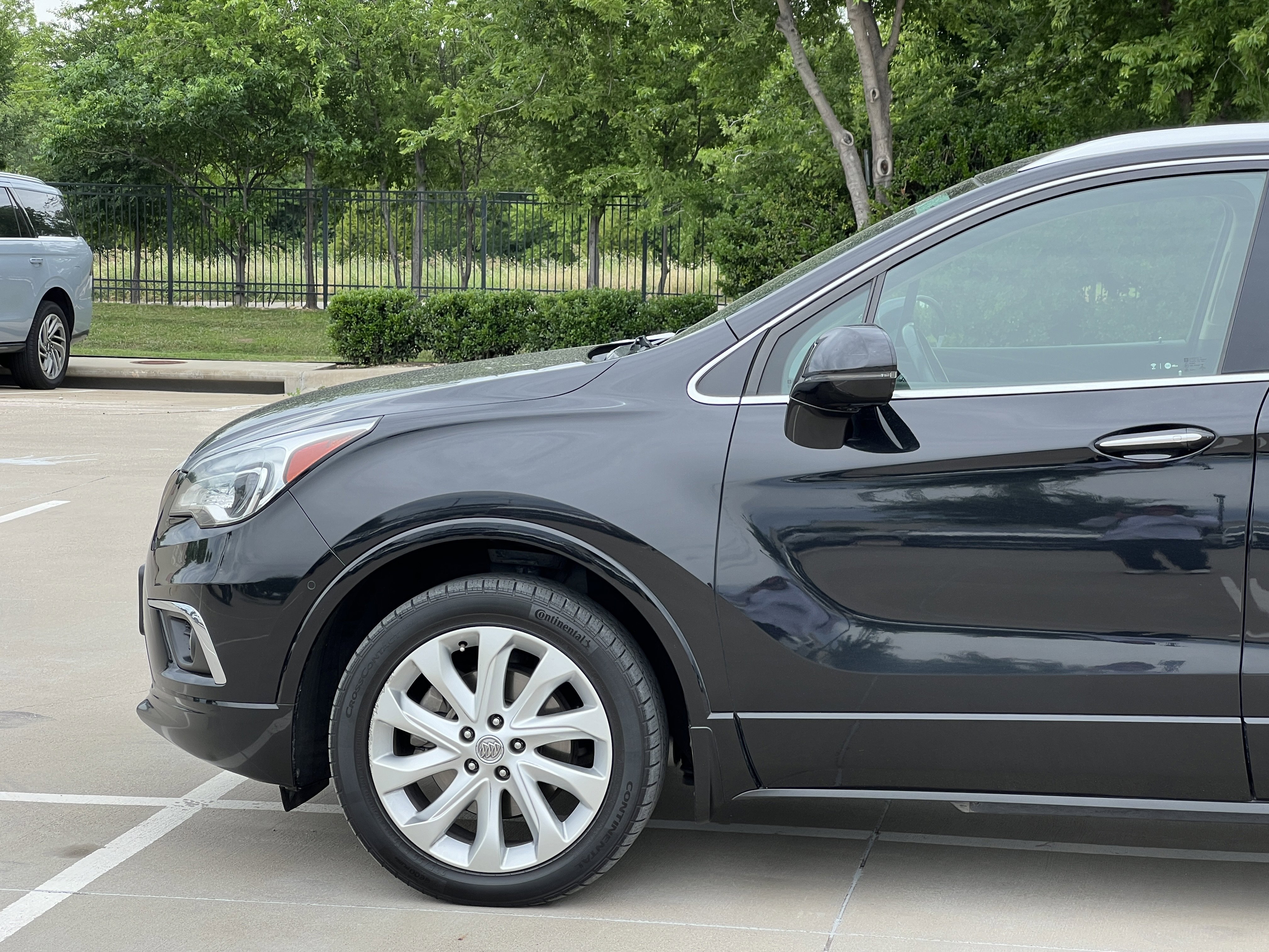 Used 2017 Buick Envision Premium w/ Driver Confidence Package AWD/4WD image 5