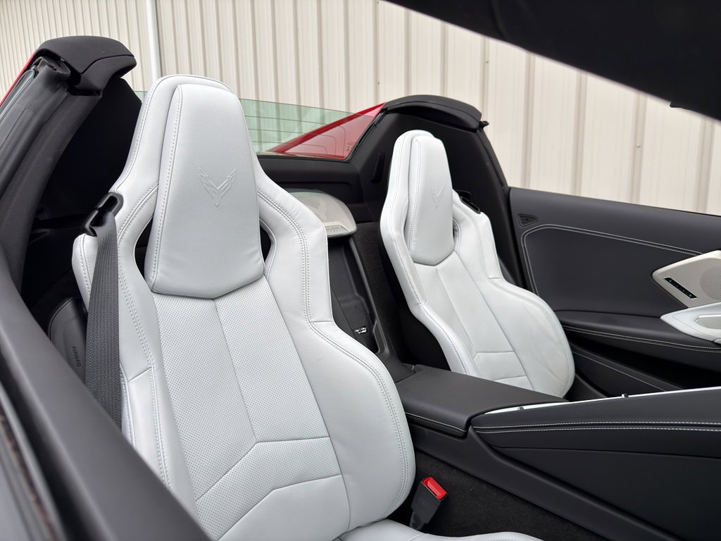 Used 2022 Chevrolet Corvette Stingray Preferred Conv w/ Chrome Exterior Badge Package image 28