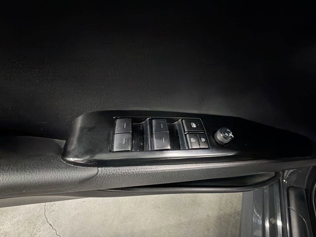 Used 2025 Toyota Camry LE FWD image 21