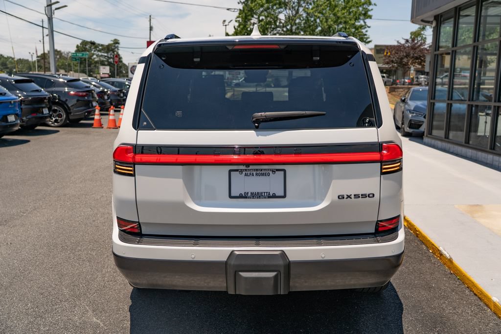 Used 2024 Lexus GX 550 w/ Accessory Package (2T) AWD/4WD image 5