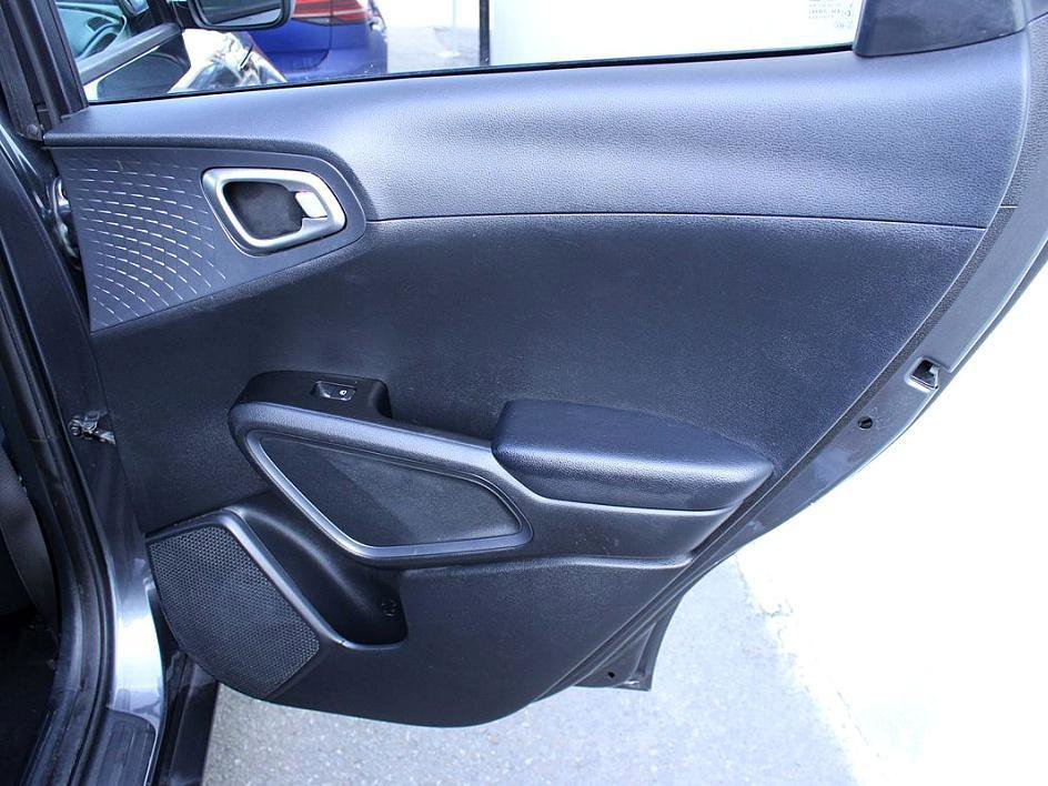 Used 2021 Kia Soul S FWD image 19