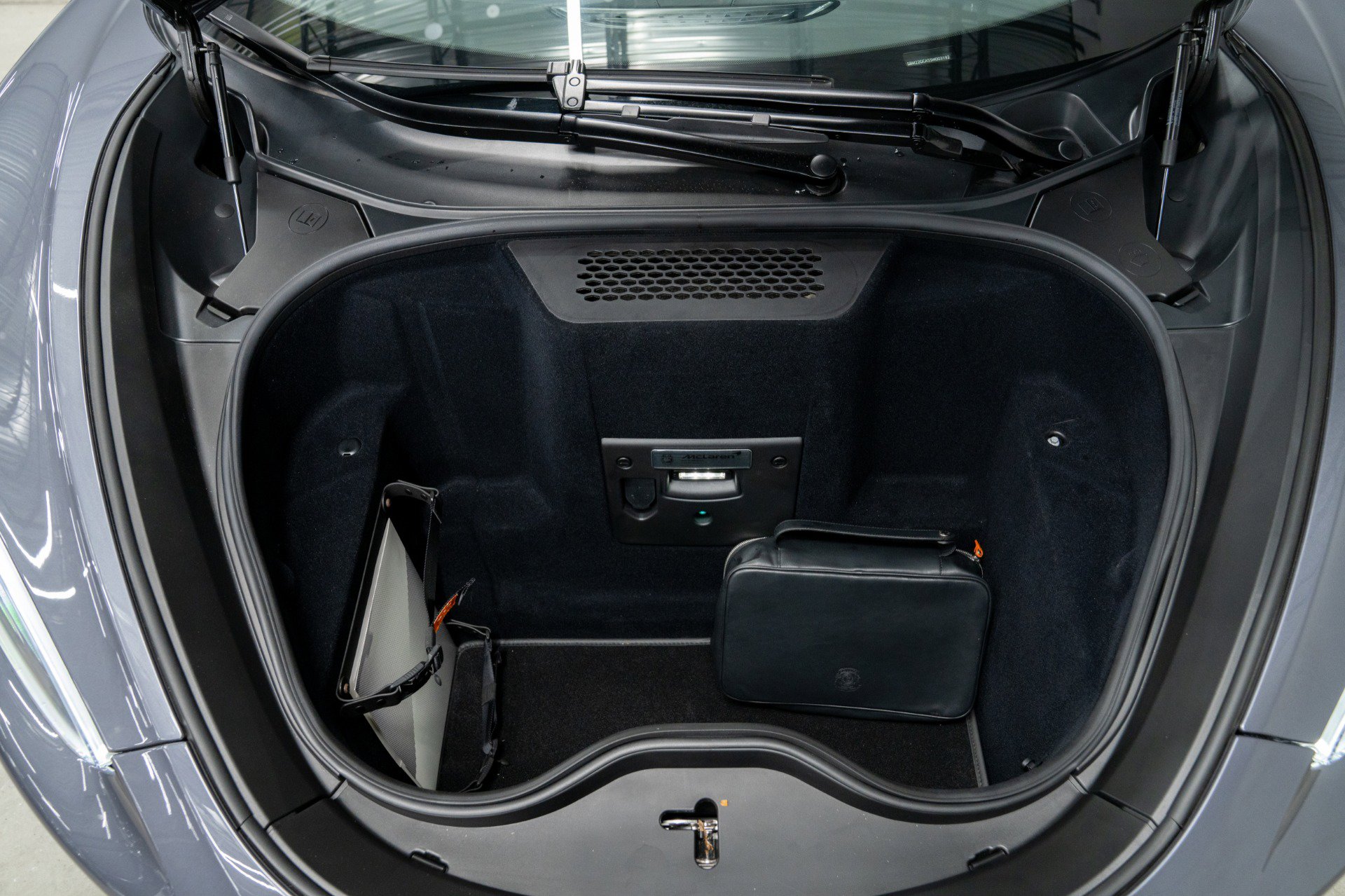Used 2025 McLaren GTS RWD image 18