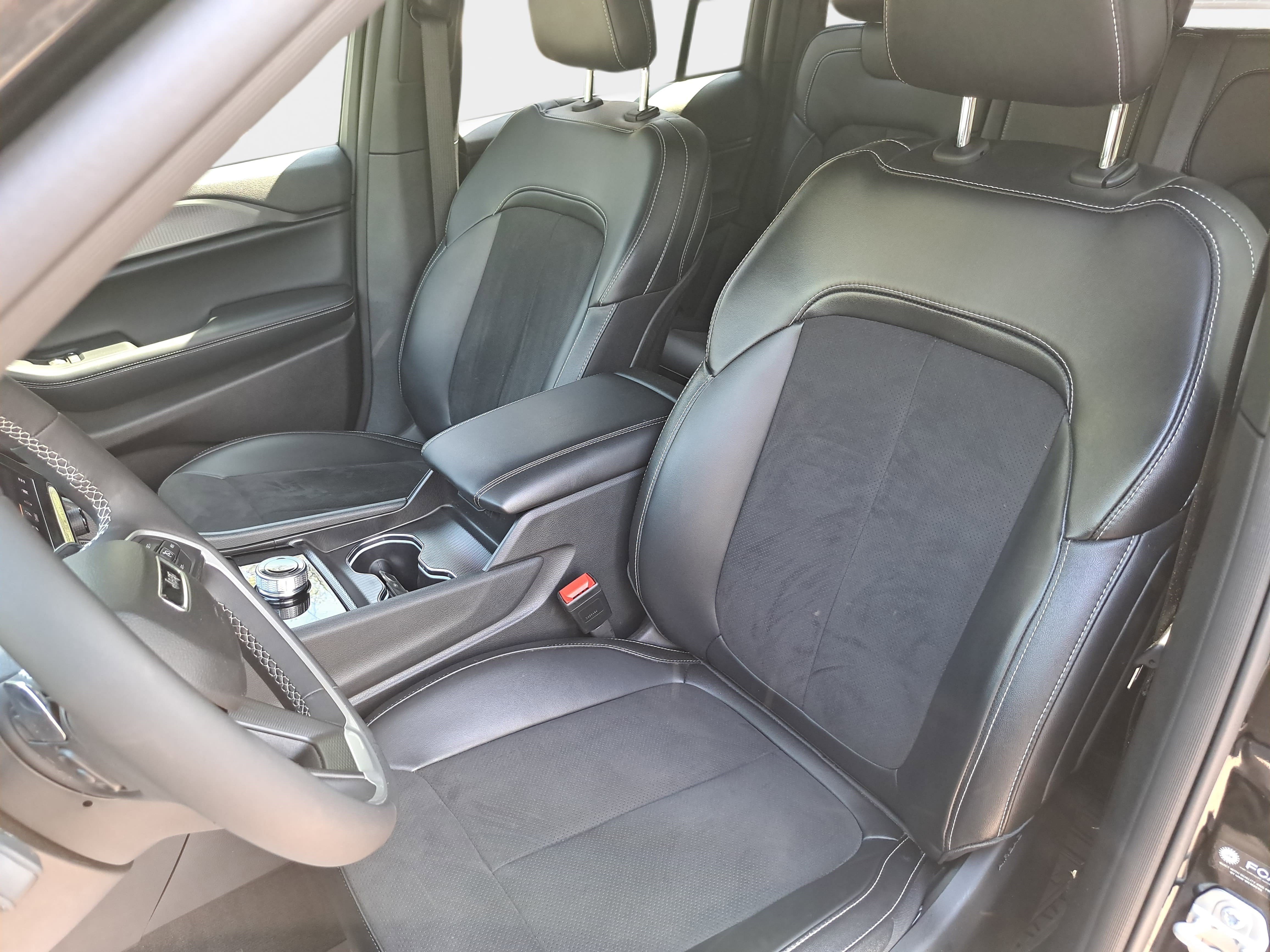 Used 2024 Jeep Grand Cherokee Altitude image 15