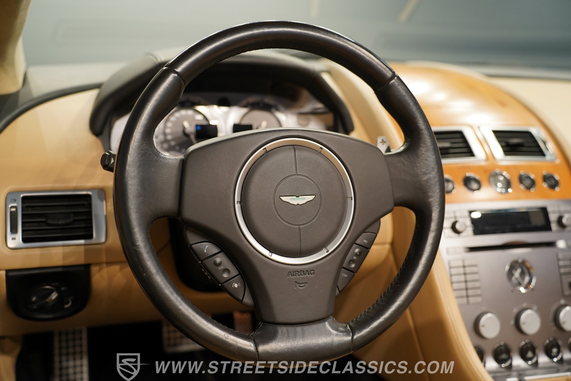 Used 2007 Aston Martin DB9 Volante RWD image 40
