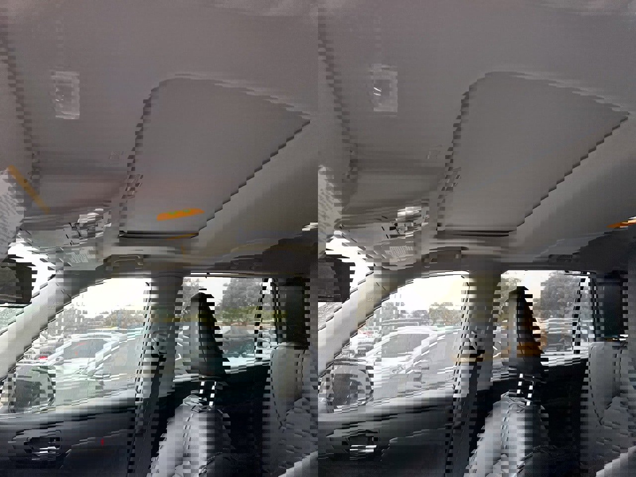 Used 2022 Toyota Highlander XLE image 11