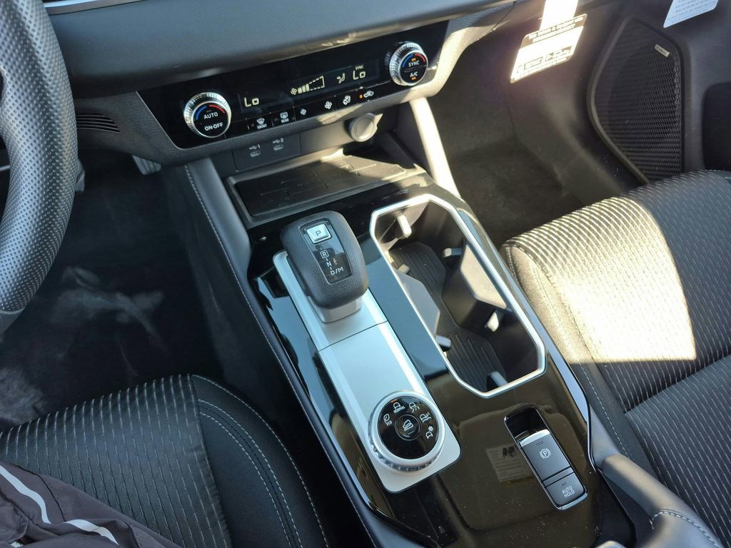 New 2026 Mitsubishi Outlander ES FWD image 21