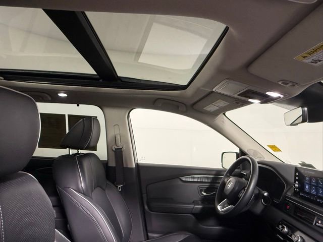 Used 2023 Honda Pilot Elite image 58