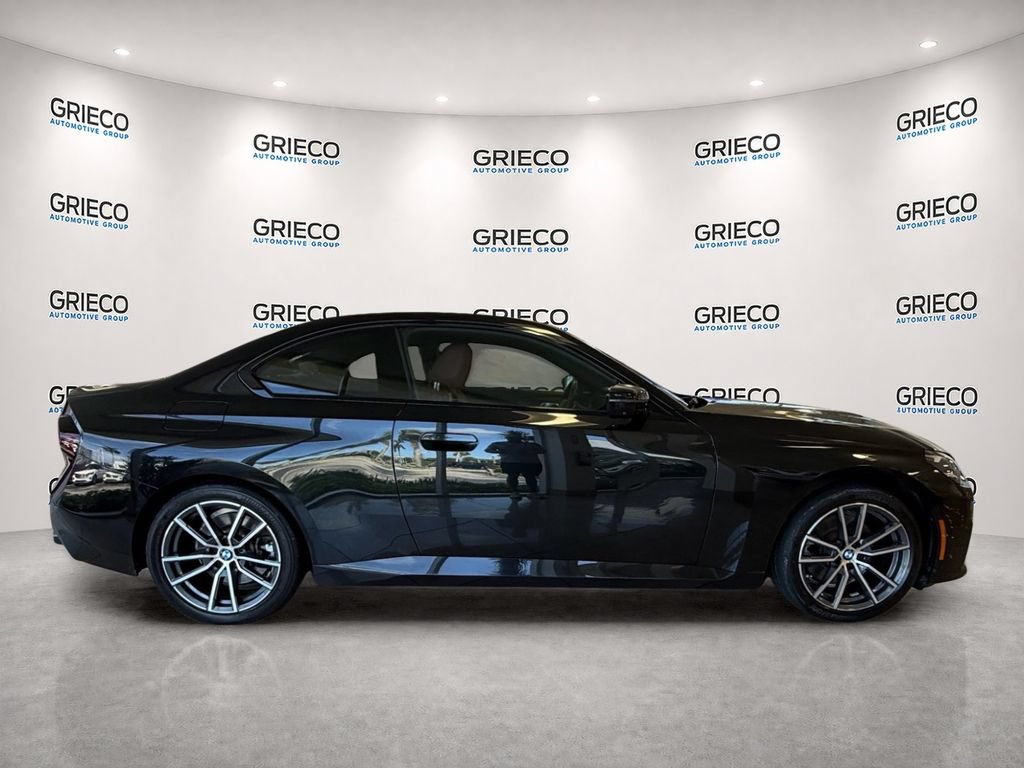 Used 2023 BMW 230i Coupe w/ Convenience Package RWD image 8