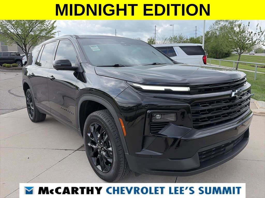 Used 2024 Chevrolet Traverse LS w/ Midnight/Sport Edition image 2