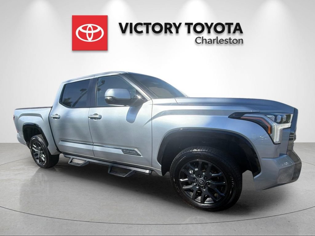 Used 2025 Toyota Tundra Platinum AWD/4WD image 5