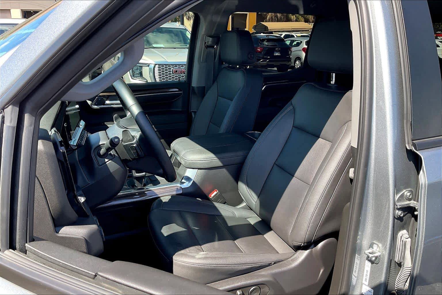 Certified 2023 Chevrolet Silverado 1500 LT Trail Boss w/ LT Trail Boss Premium Package AWD/4WD image 24