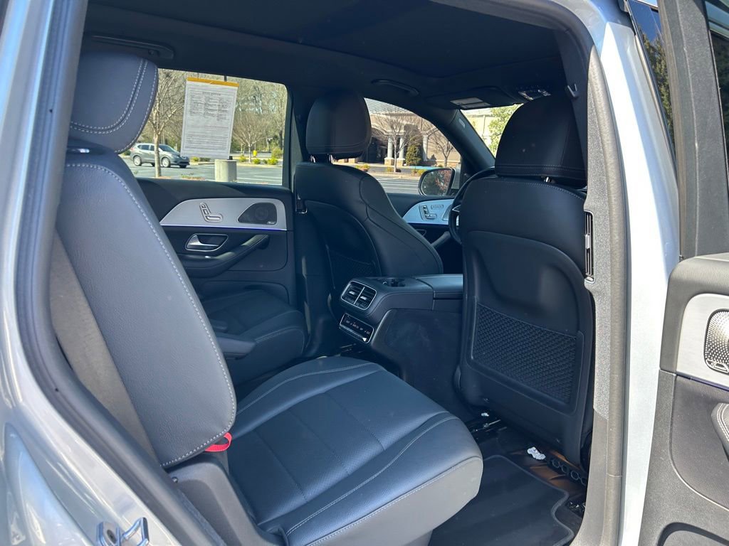 Used 2025 Mercedes-Benz GLS 450 4MATIC image 56