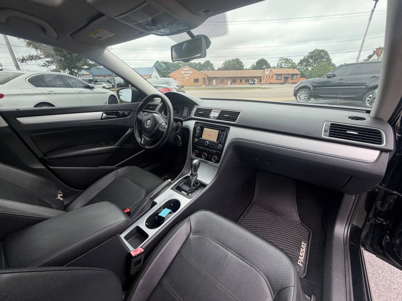 Used 2013 Volkswagen Passat 2.5 SE FWD image 38