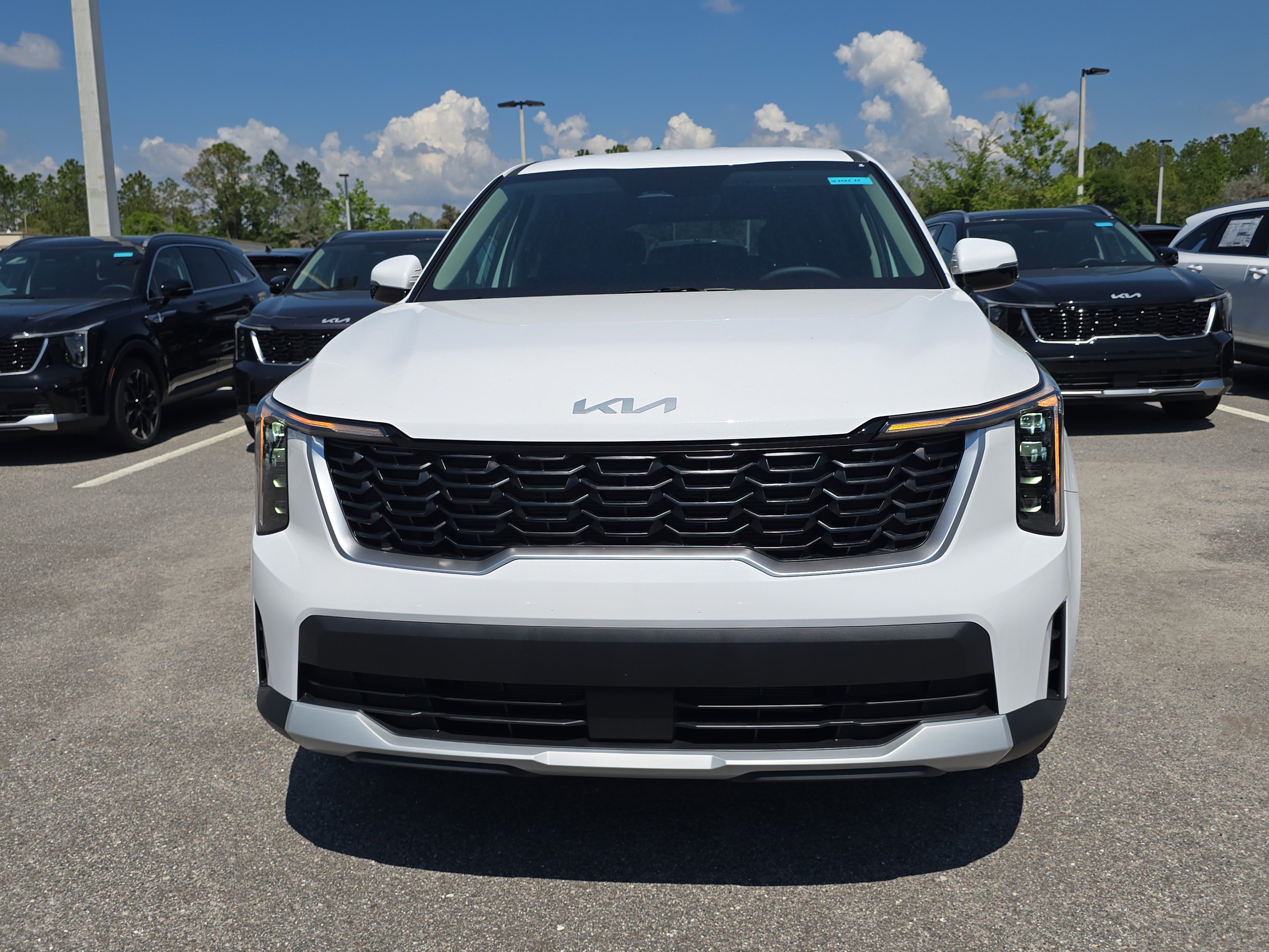 New 2026 Kia Sorento LX FWD image 3