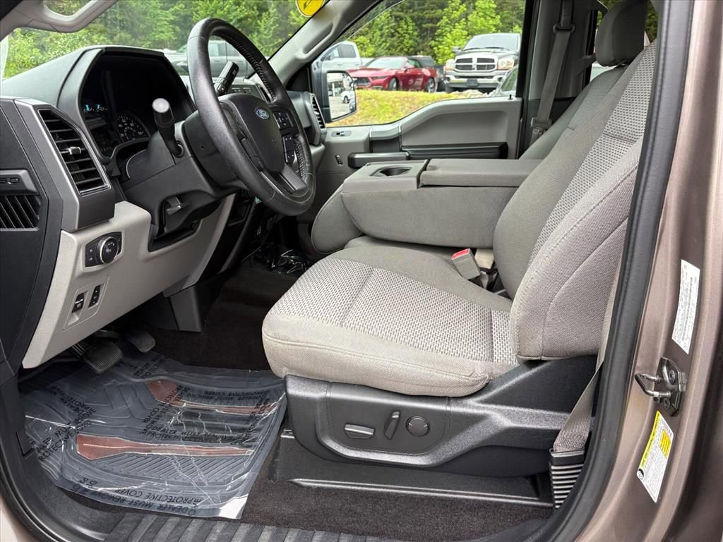 Used 2019 Ford F150 XLT w/ Equipment Group 302A Luxury AWD/4WD image 14