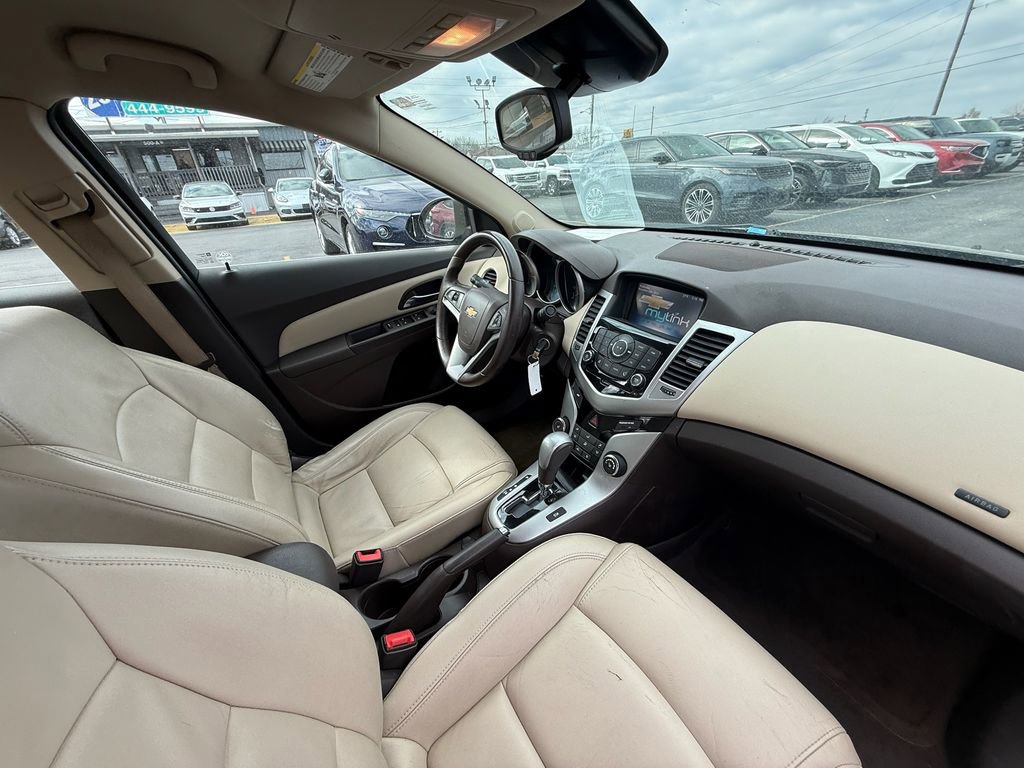 Used 2015 Chevrolet Cruze LT image 24