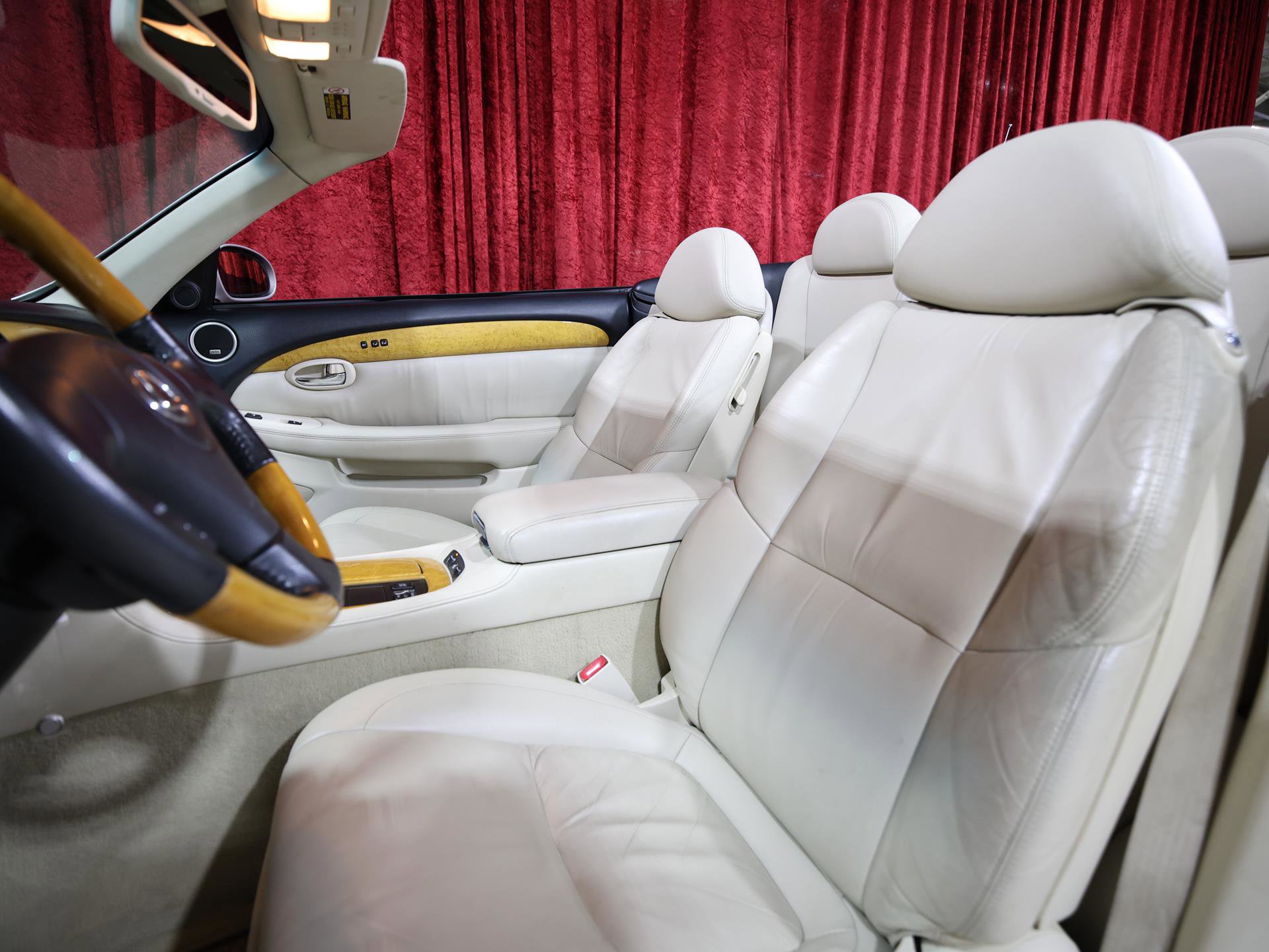 Used 2002 Lexus SC 430 Convertible image 15