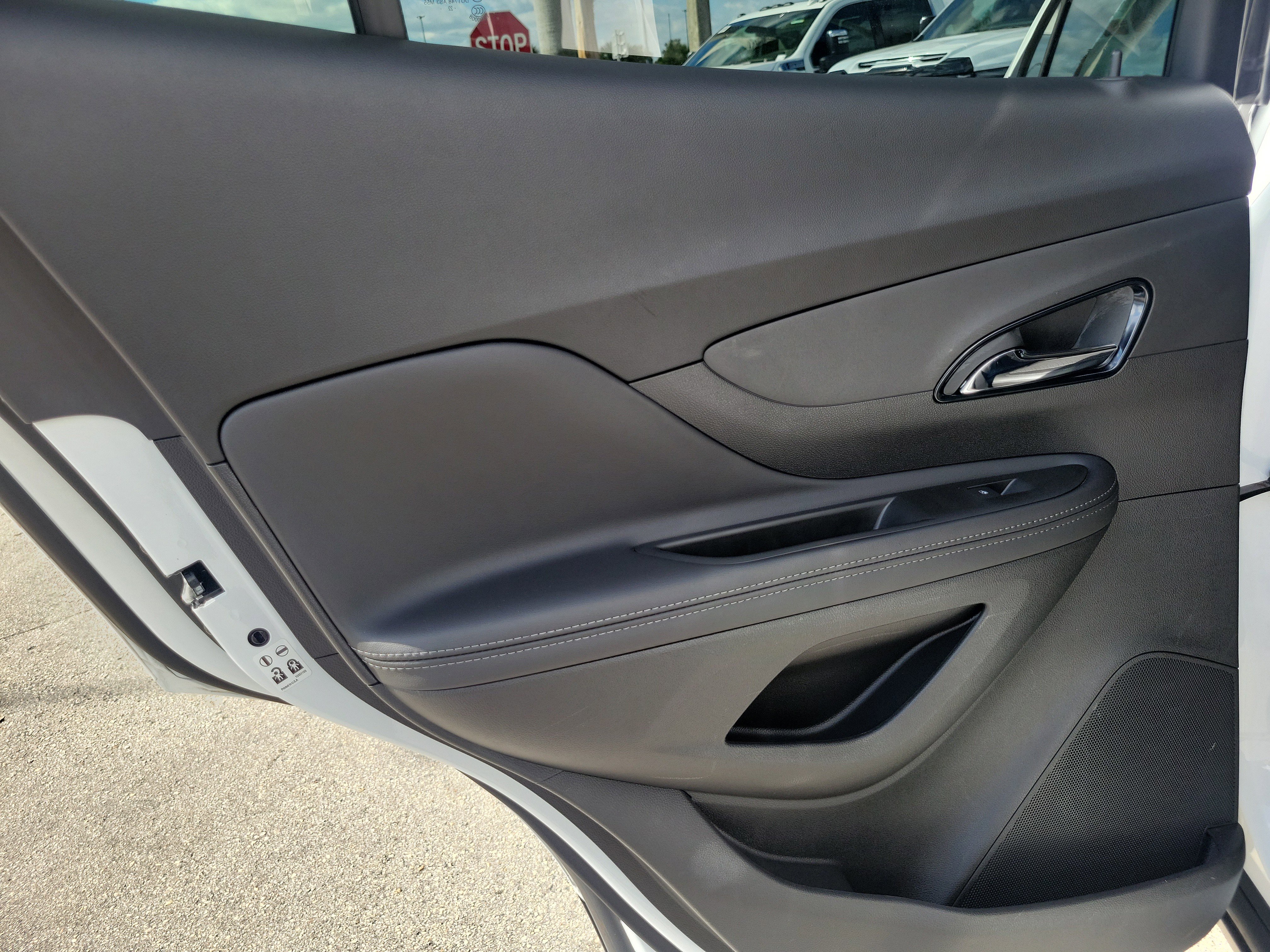 Used 2022 Buick Encore Preferred w/ Safety Package image 25