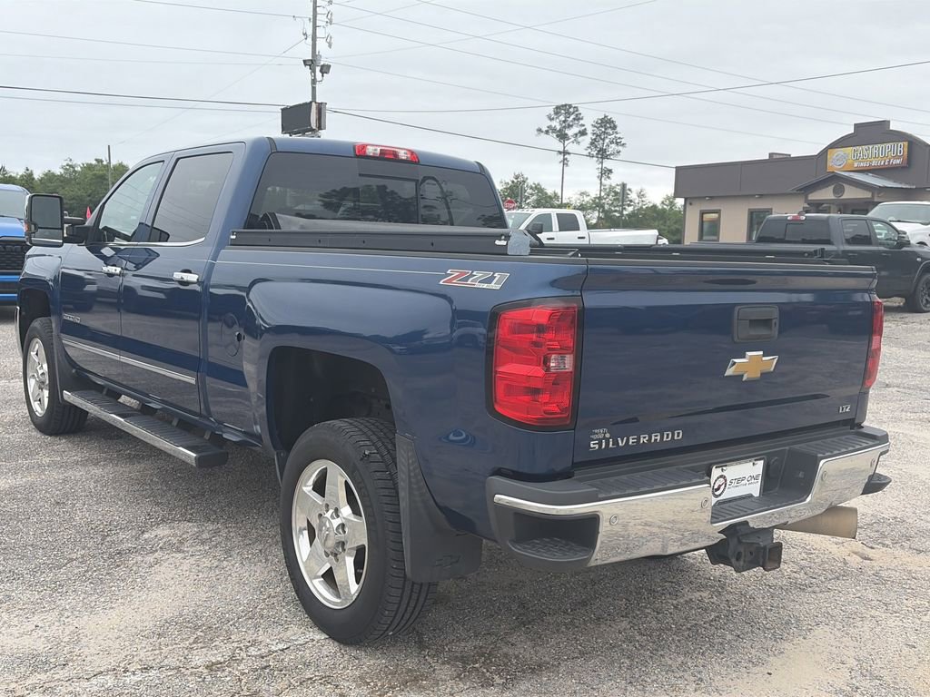 Used 2015 Chevrolet Silverado 2500 LTZ w/ Duramax Plus Package AWD/4WD image 5