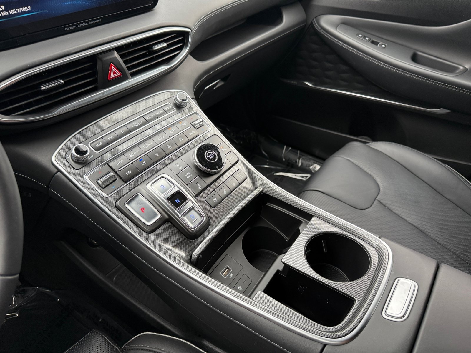 Certified 2023 Hyundai Santa Fe Limited FWD image 13