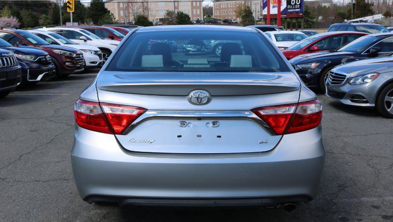Used 2017 Toyota Camry SE w/ Protection Package (Q2) FWD image 7