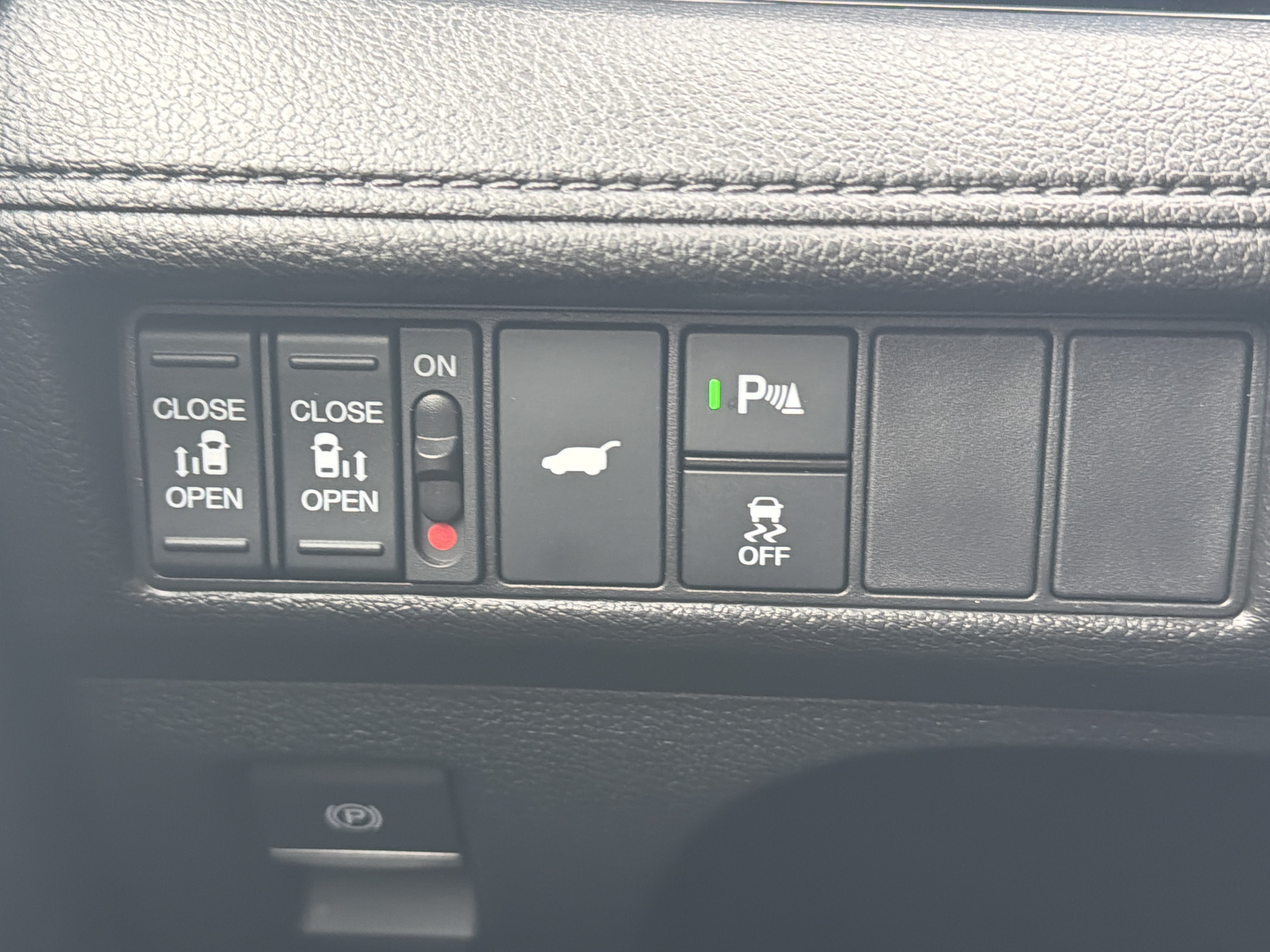 Certified 2025 Honda Odyssey Touring image 12