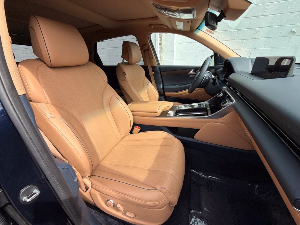 Used 2024 Genesis GV80 2.5T w/ Advanced Package AWD/4WD image 9