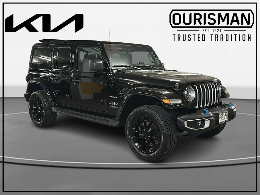 Used 2022 Jeep Wrangler Unlimited Sahara w/ Cold Weather Group AWD/4WD image 1