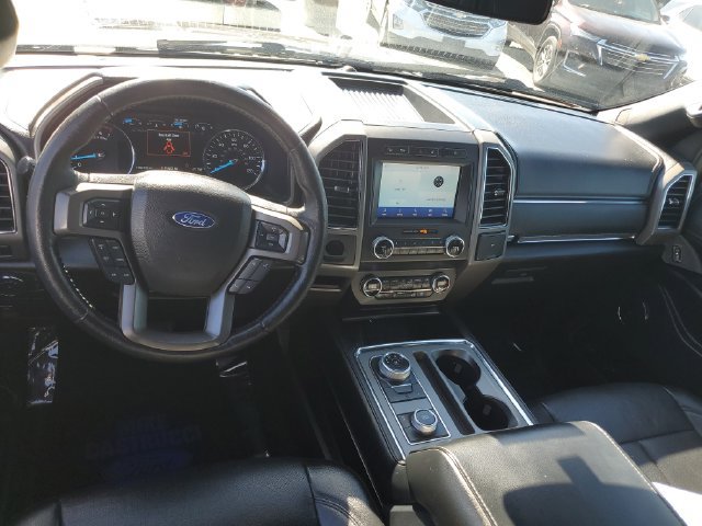 Used 2020 Ford Expedition Max XLT w/ Equipment Group 202A AWD/4WD image 12