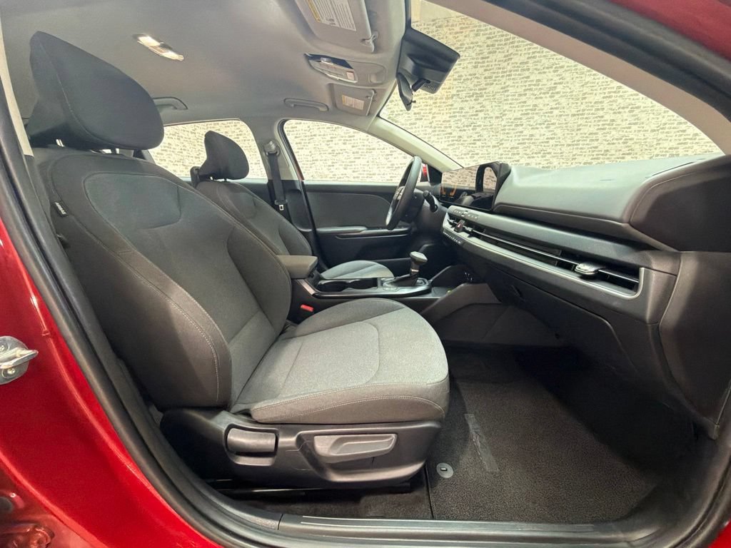 Used 2025 Kia K4 FWD image 11