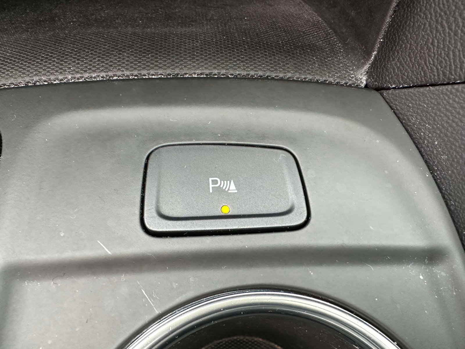 Used 2023 Chevrolet Equinox LT image 29