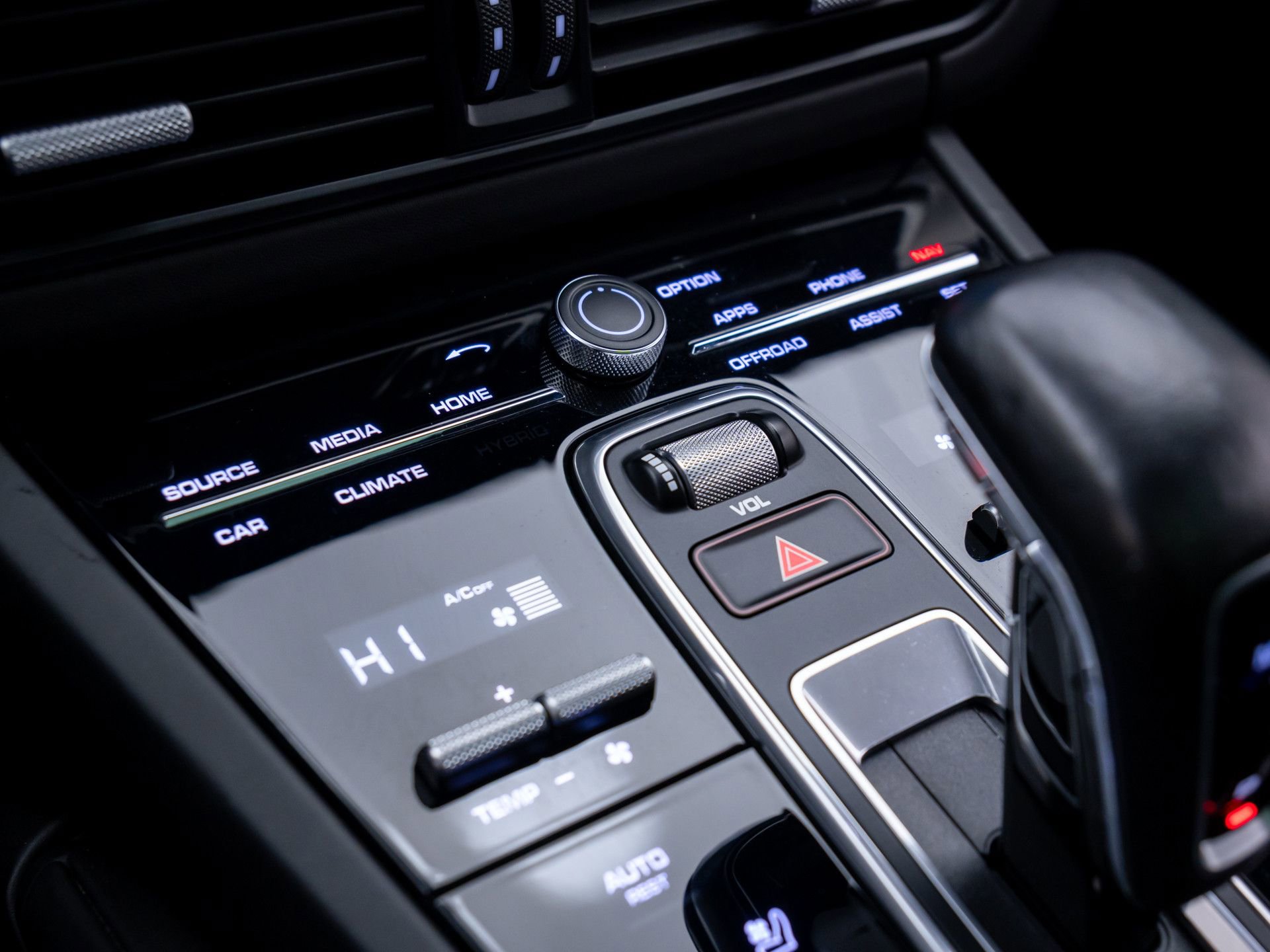 Used 2021 Porsche Cayenne GTS image 27