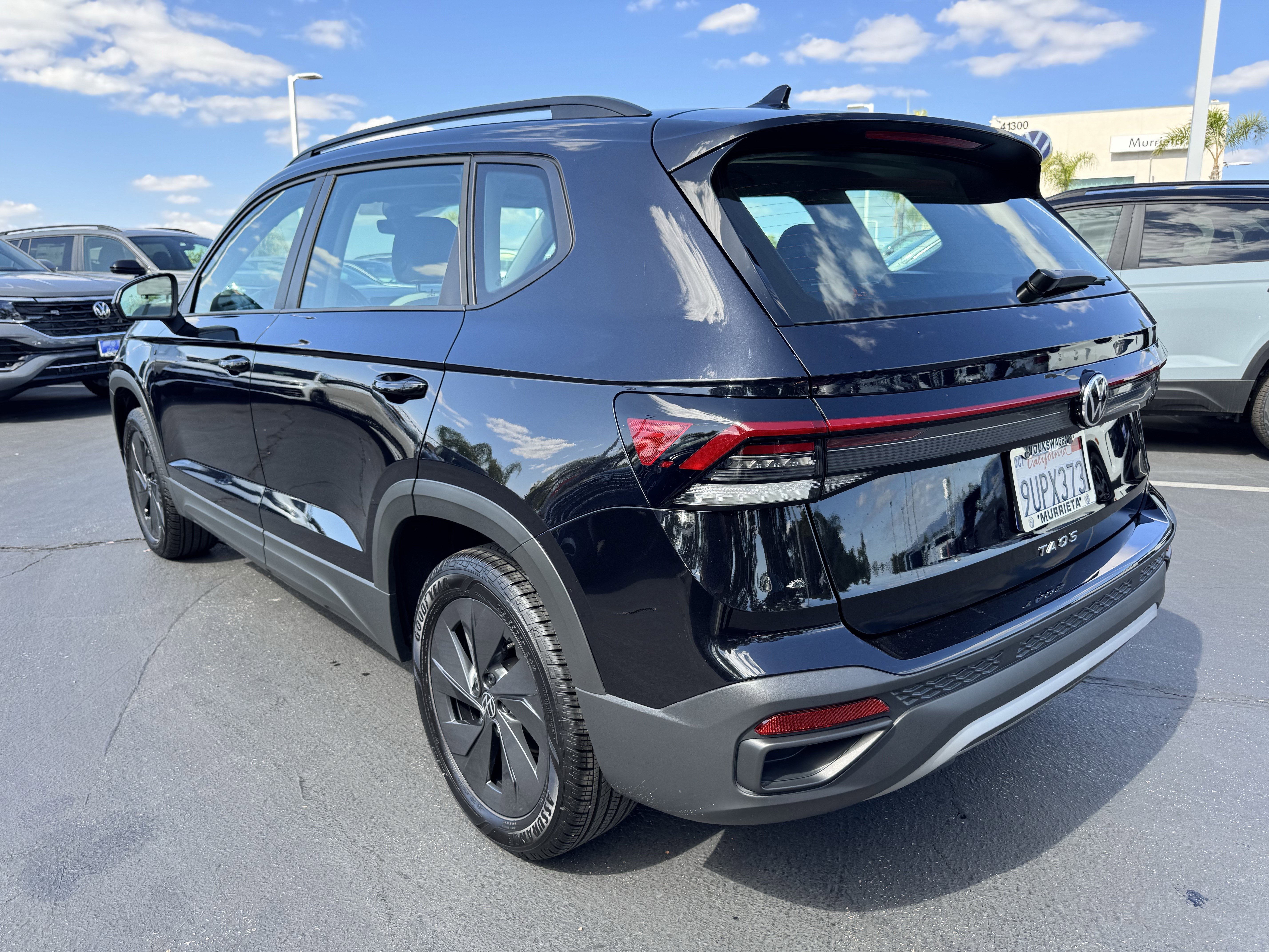 Used 2025 Volkswagen Taos S FWD image 8