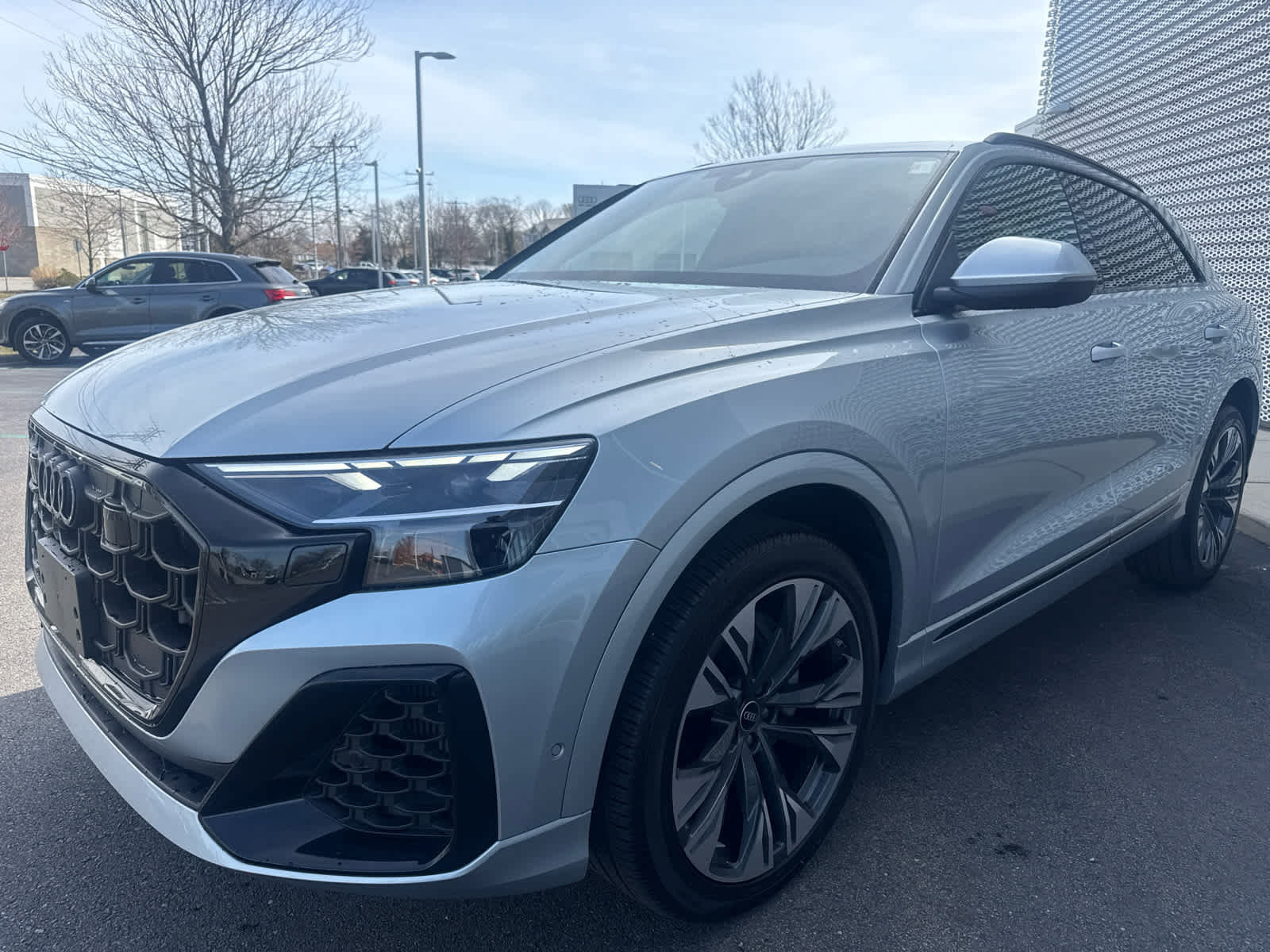 Used 2025 Audi Q8 Premium Plus w/ Premium Plus Package image 4