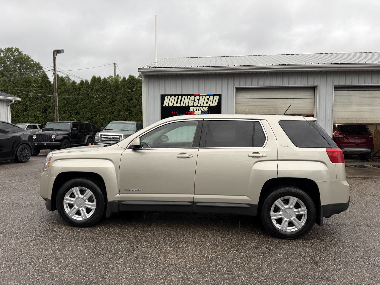 Used 2015 GMC Terrain SLE w/ LPO, Protection Package FWD image 8