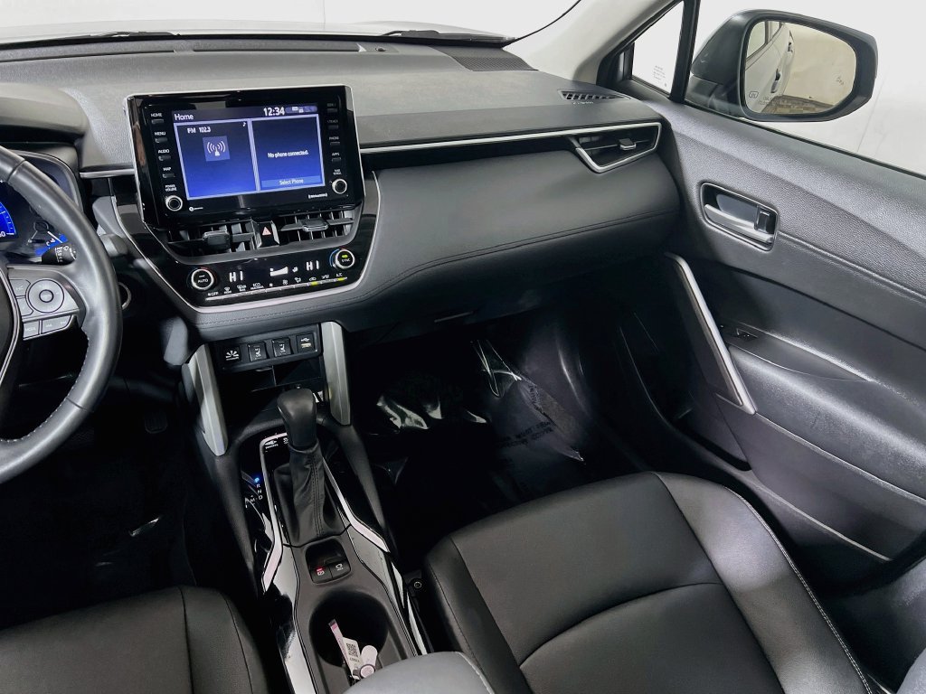 Certified 2022 Toyota Corolla Cross XLE w/ Black Badges Package (TMS) AWD/4WD image 19
