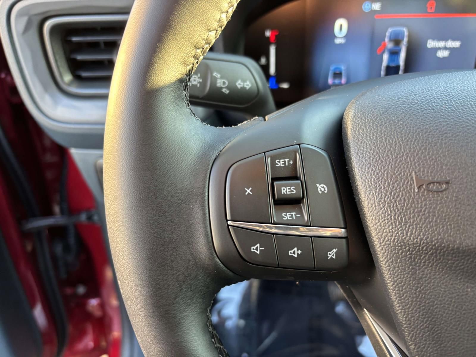 New 2025 Ford Maverick XLT w/ XLT Luxury Package image 17