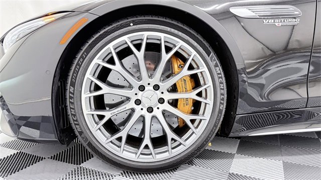 New 2026 Mercedes-Benz SL 63 AMG S e Performance 4MATIC image 7