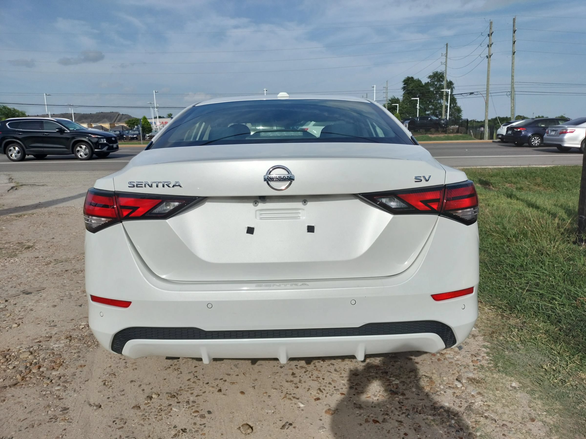 Used 2020 Nissan Sentra SV w/ Trunk Package FWD image 4