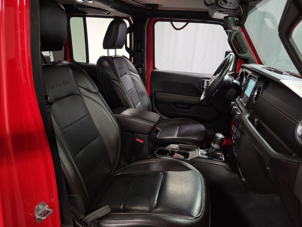 Used 2023 Jeep Wrangler Unlimited Sahara w/ Cold Weather Group AWD/4WD image 26