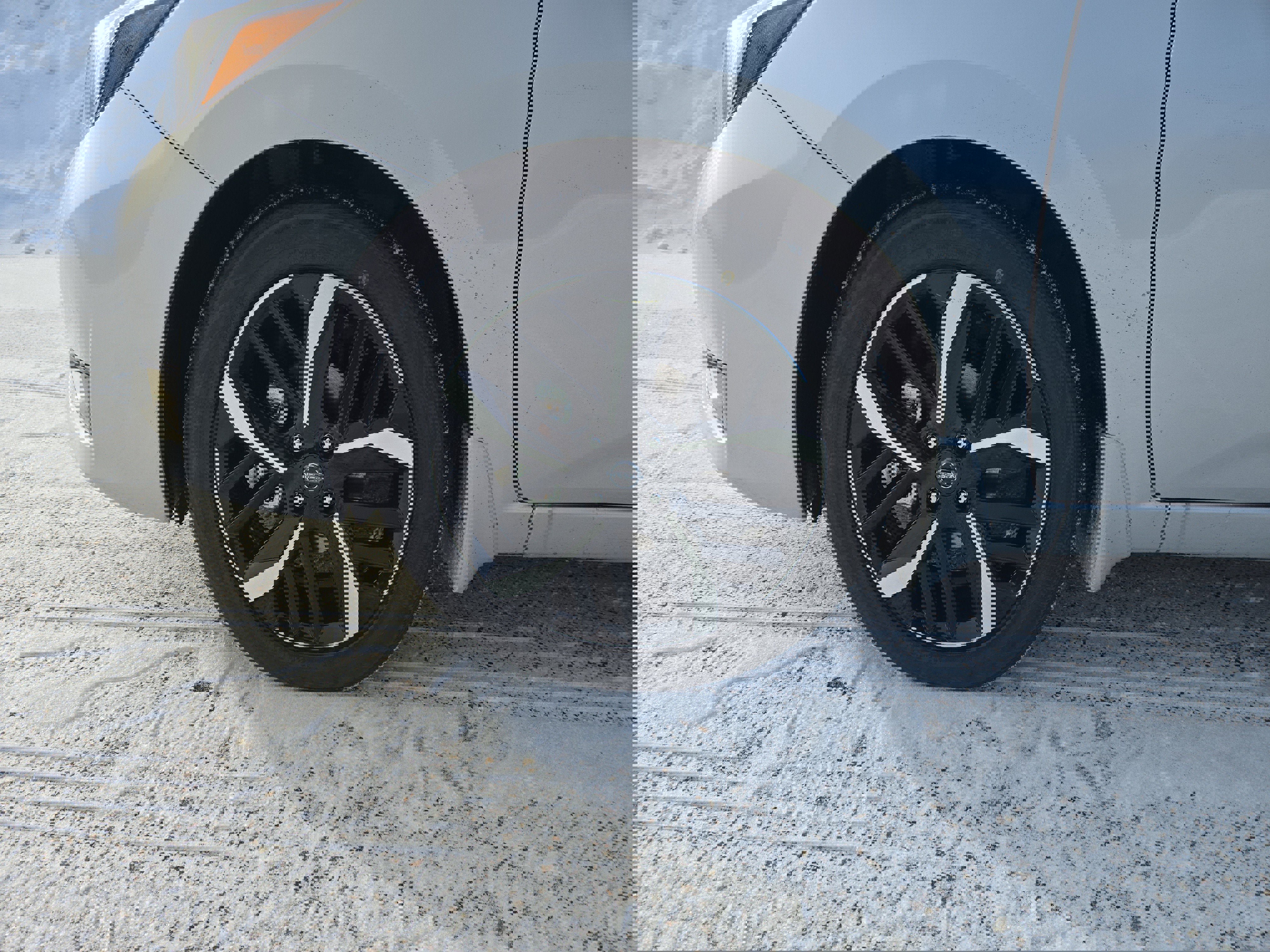 New 2025 Nissan Versa SR w/ Trunk Package image 11