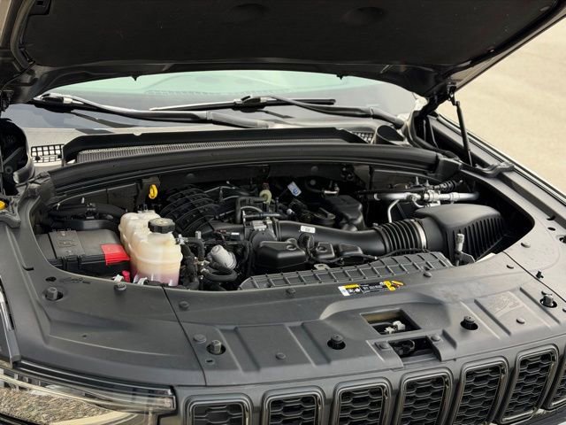 Used 2022 Jeep Grand Cherokee L Laredo AWD/4WD image 79