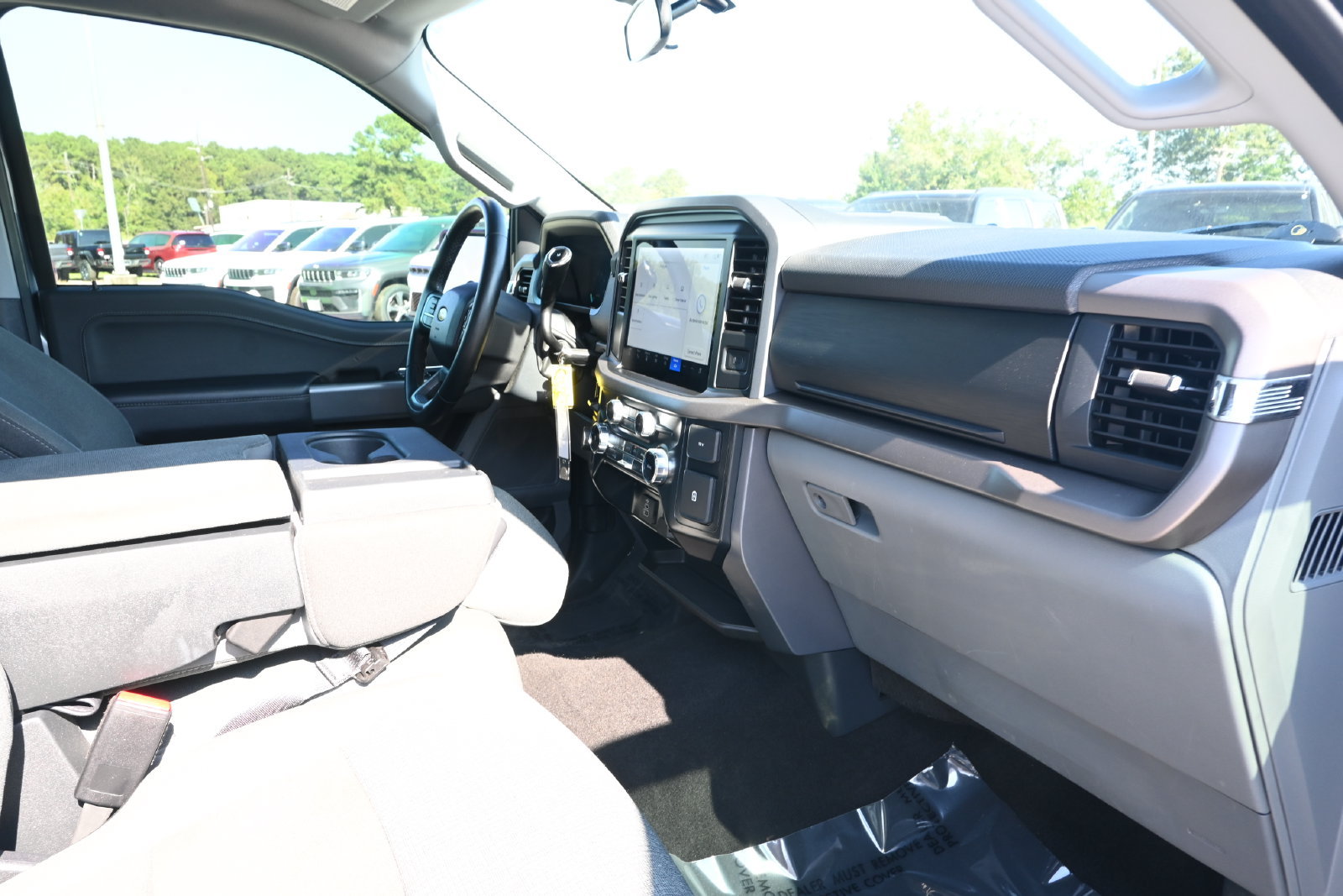 Used 2025 Ford F150 XLT w/ Equipment Group 301A Standard RWD image 25