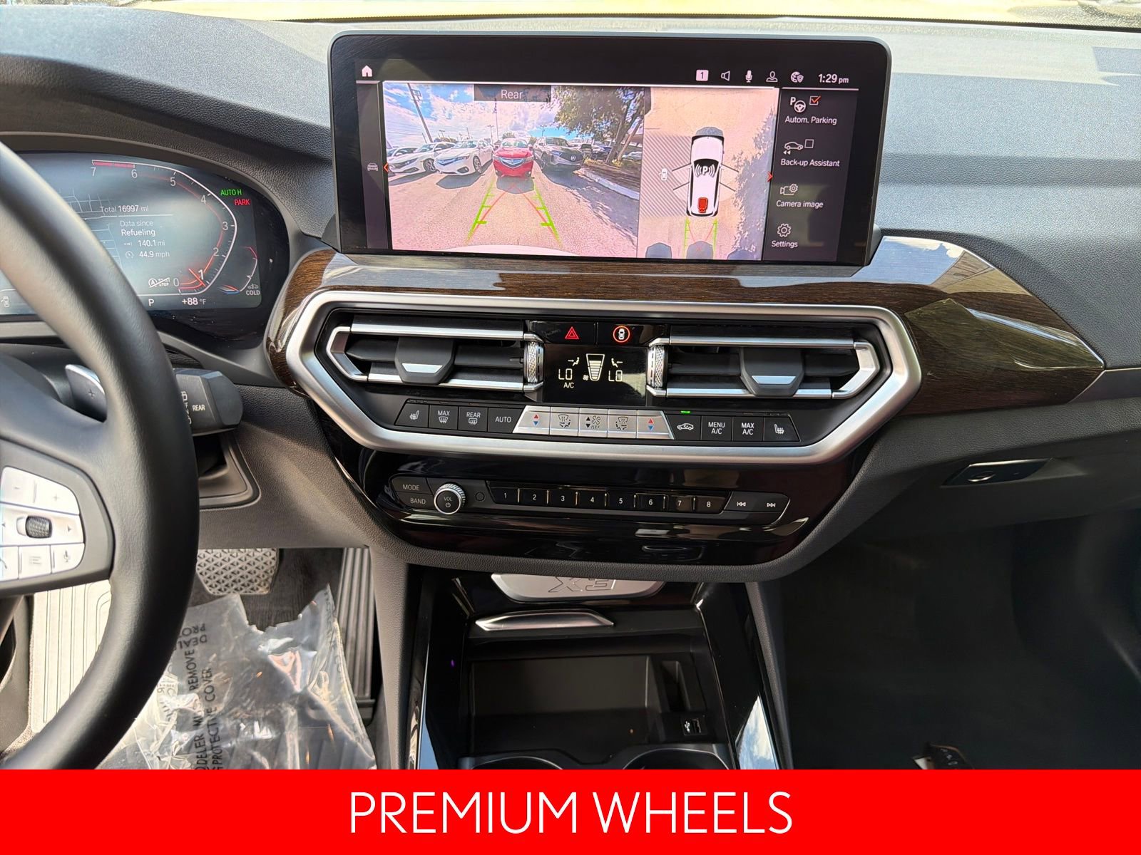 Used 2023 BMW X3 sDrive30i w/ Premium Package w/ZPA image 16