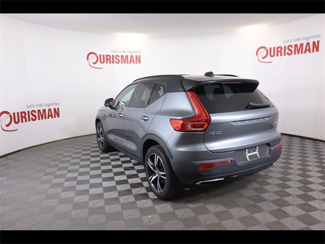 Used 2019 Volvo XC40 T5 Momentum image 9