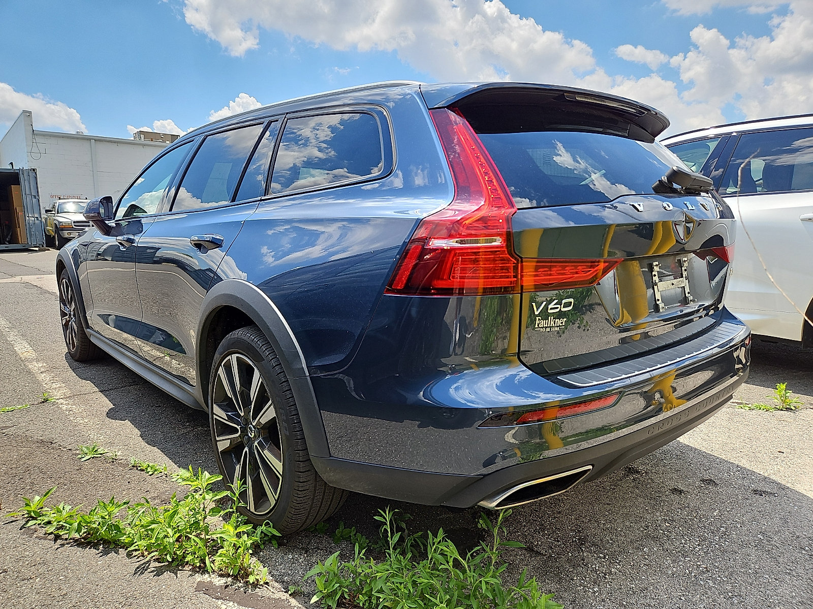 Used 2021 Volvo V60 T5 Cross Country w/ Climate Package AWD/4WD image 5