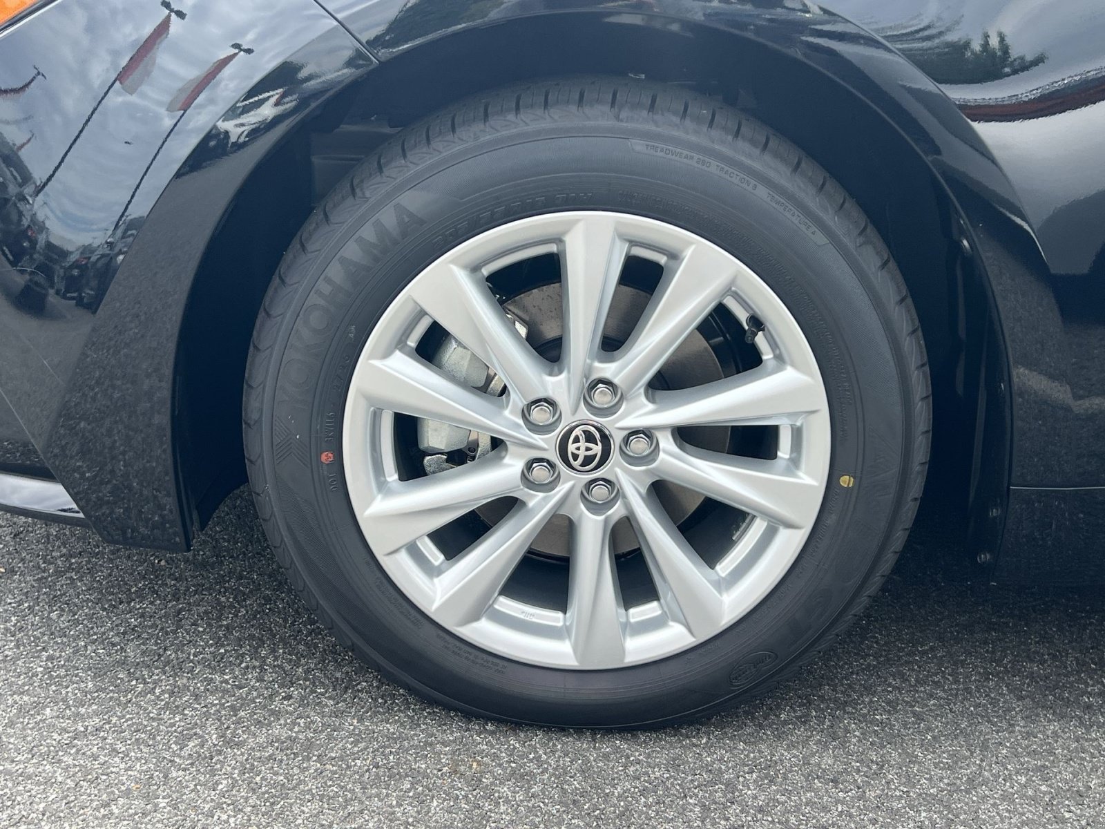 New 2026 Toyota Corolla LE w/ LE Premium Package AWD/4WD image 5