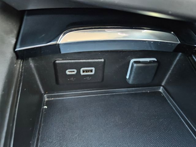 Used 2023 Buick Envision Preferred image 26