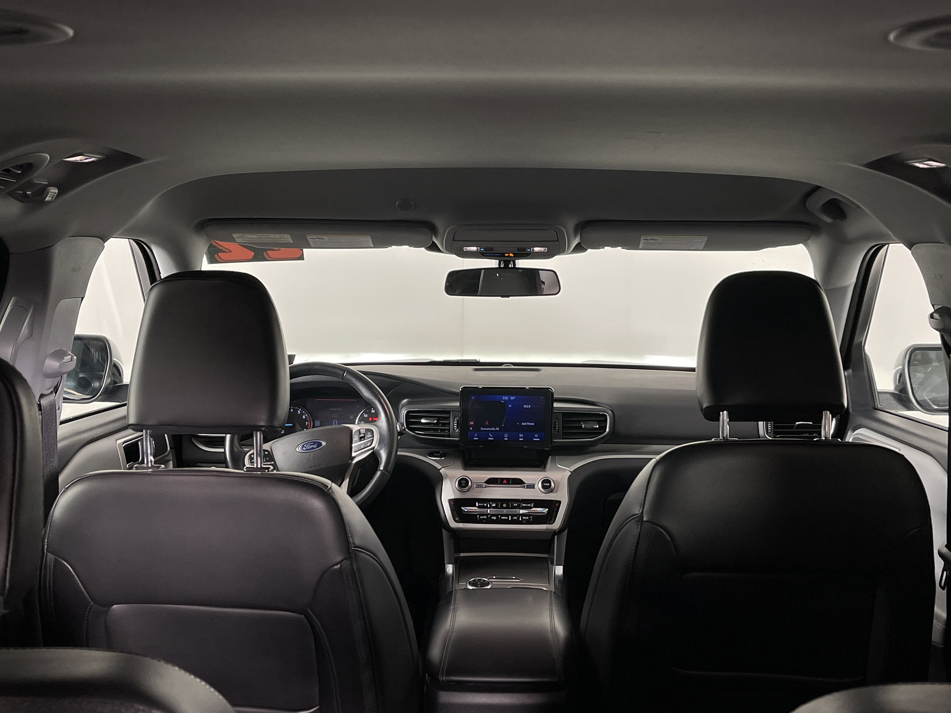 Used 2022 Ford Explorer XLT w/ Equipment Group 202A image 28