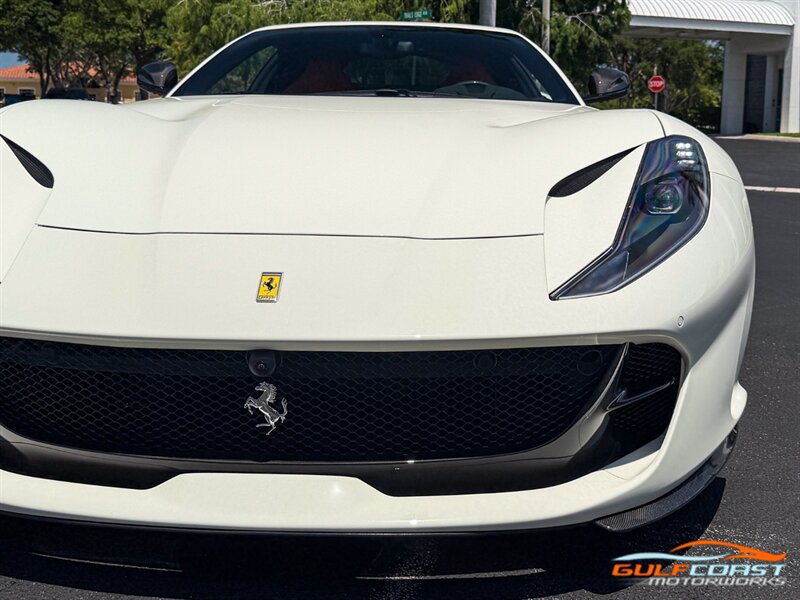 Used 2019 Ferrari 812 Superfast RWD image 3